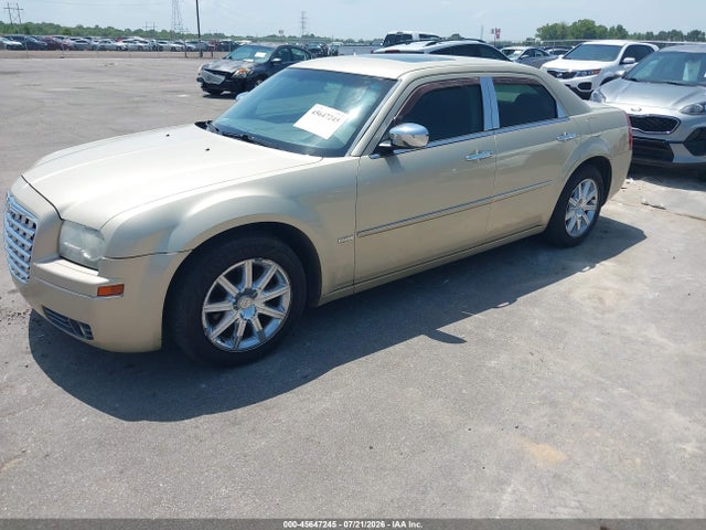 45647245 :رقم المزاد ، 2C3CA5CV7AH147397 vin ، 2010 Chrysler 300 Touring/signature Series/executive Series مزاد بيع