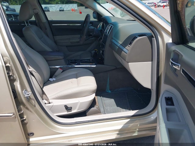 45647245 :رقم المزاد ، 2C3CA5CV7AH147397 vin ، 2010 Chrysler 300 Touring/signature Series/executive Series مزاد بيع
