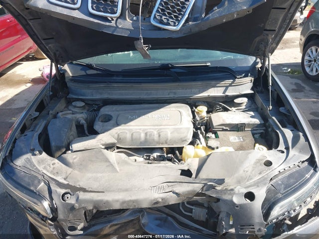Продажа на аукционе авто 2019 Jeep Cherokee Latitude Plus Fwd, vin: 1C4PJLLB9KD226432, номер лота: 45647276