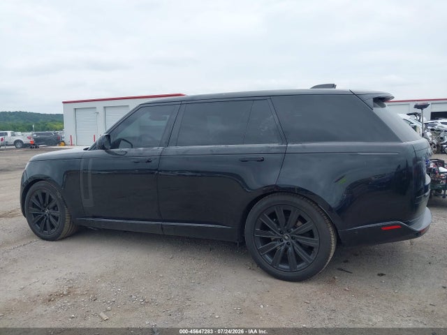SALKPBFU6PA043099 Land Rover Range Rover P400 Se
