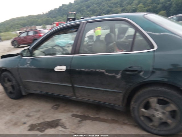 Продаж на аукціоні авто 1998 Honda Accord Ex, vin: 1HGCG5652WA260428, номер лоту: 45647301