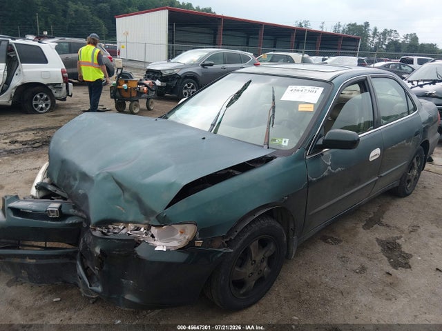 Продаж на аукціоні авто 1998 Honda Accord Ex, vin: 1HGCG5652WA260428, номер лоту: 45647301