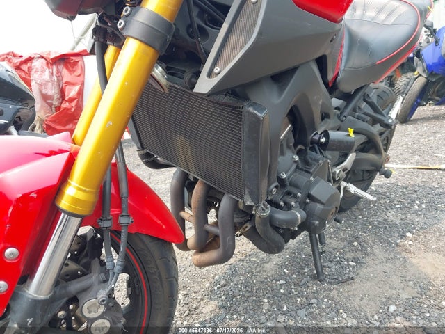 Yamaha FZ09 2014 JYARN33E4EA001053 Image 18