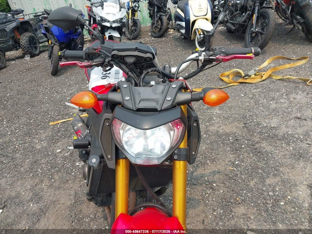 Yamaha FZ09 2014 JYARN33E4EA001053 Image 19