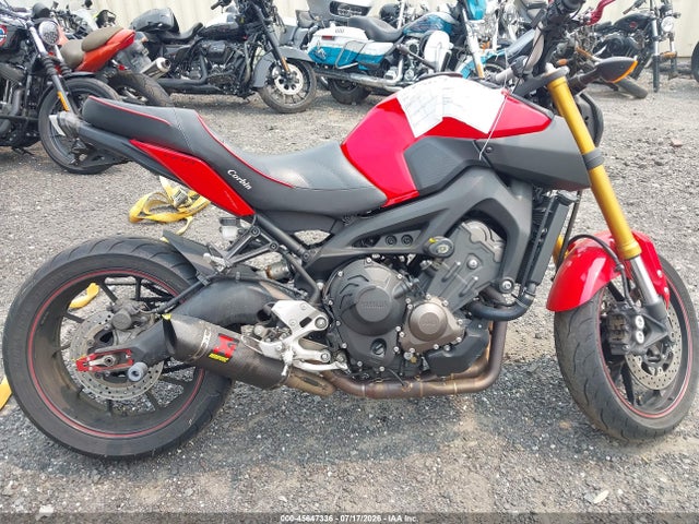 Yamaha FZ09 2014 JYARN33E4EA001053 Image 13