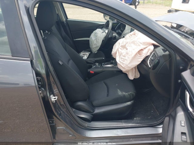 45647340 :رقم المزاد ، 3MZBM1U72FM185407 vin ، 2015 Mazda Mazda3 I Sport مزاد بيع