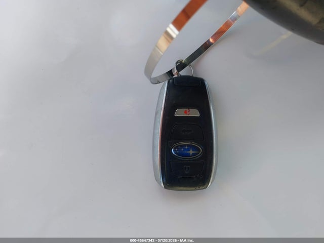 Продаж на аукціоні авто 2015 Subaru Xv Crosstrek 2.0i Limited, vin: JF2GPAPC6F8296444, номер лоту: 45647342