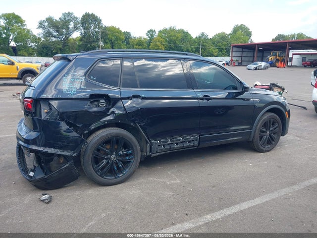 2022 Volkswagen Tiguan 2.0t Se R-line Black მანქანა იყიდება აუქციონზე, vin: 3VV8B7AX7NM028949, აუქციონის ნომერი: 45647357