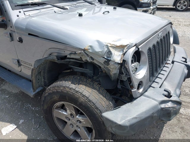 45647363 :رقم المزاد ، 1C4BJWDG6HL521511 vin ، 2017 Jeep Wrangler Unlimited Sport مزاد بيع