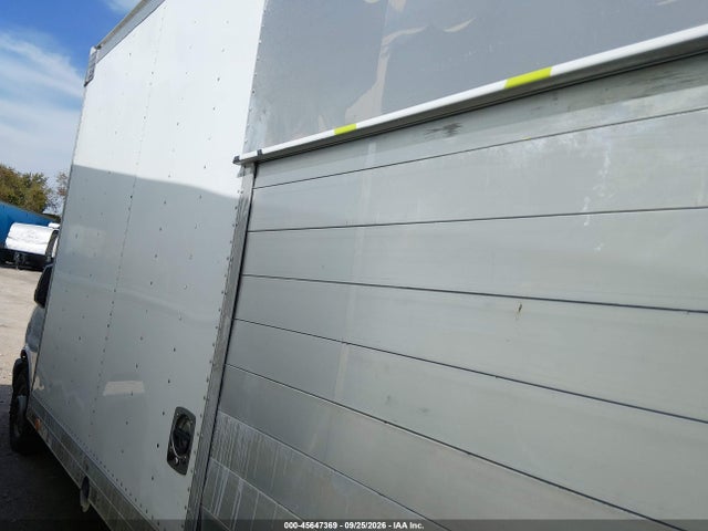 2015 Chevrolet Express Cutaway 4500 მანქანა იყიდება აუქციონზე, vin: 1GB6G5CG6F1155655, აუქციონის ნომერი: 45647369