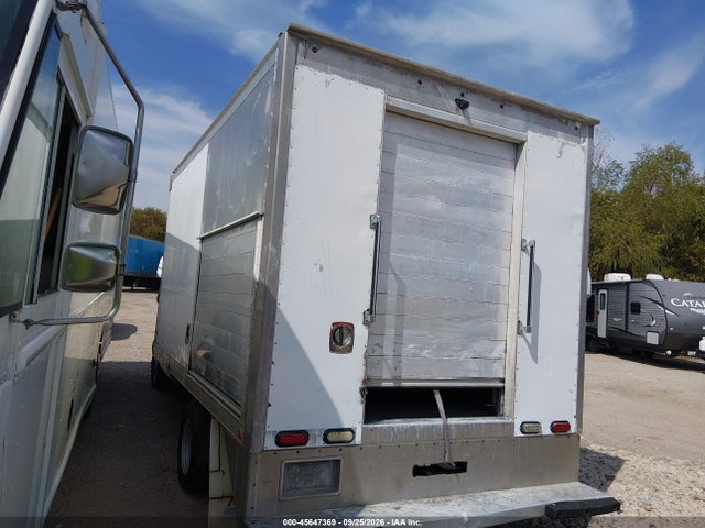 2015 Chevrolet Express Cutaway 4500 მანქანა იყიდება აუქციონზე, vin: 1GB6G5CG6F1155655, აუქციონის ნომერი: 45647369