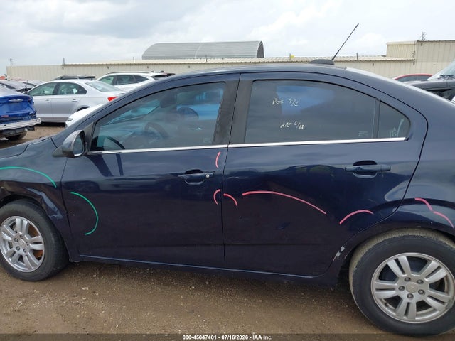 Chevrolet Sonic Lt Auto 2015 1G1JC5SB5F4128509 Image 15