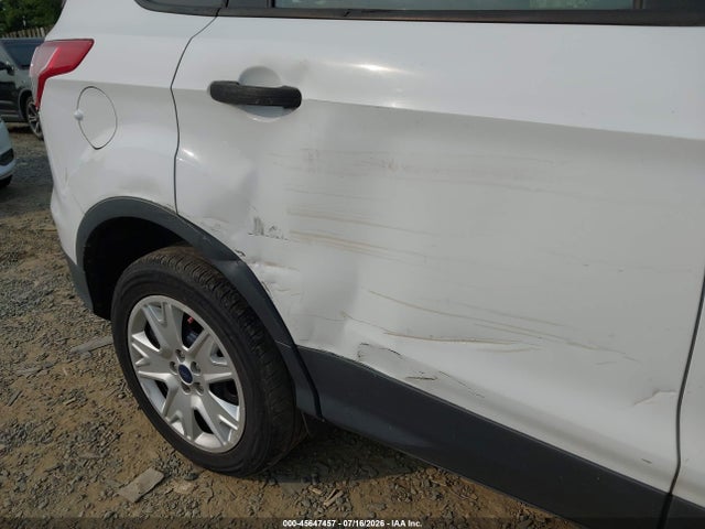Продаж на аукціоні авто 2015 Ford Escape S, vin: 1FMCU0F71FUC66131, номер лоту: 45647457