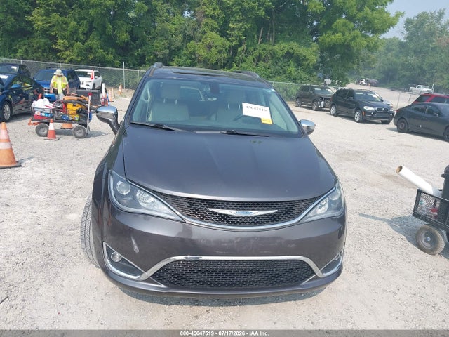 2018 Chrysler Pacifica Limited მანქანა იყიდება აუქციონზე, vin: 2C4RC1GG4JR186480, აუქციონის ნომერი: 45647519