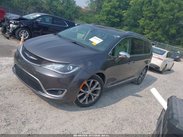2018 Chrysler Pacifica Limited მანქანა იყიდება აუქციონზე, vin: 2C4RC1GG4JR186480, აუქციონის ნომერი: 45647519