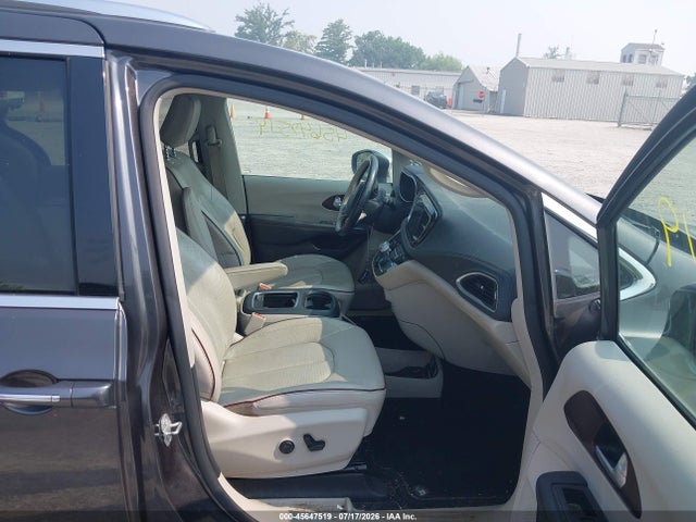2018 Chrysler Pacifica Limited მანქანა იყიდება აუქციონზე, vin: 2C4RC1GG4JR186480, აუქციონის ნომერი: 45647519