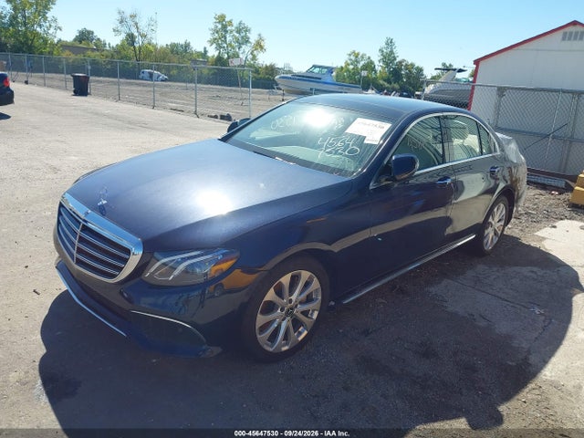 45647530 :رقم المزاد ، WDDZF4KB2JA399412 vin ، 2018 Mercedes-benz E 300 4matic مزاد بيع