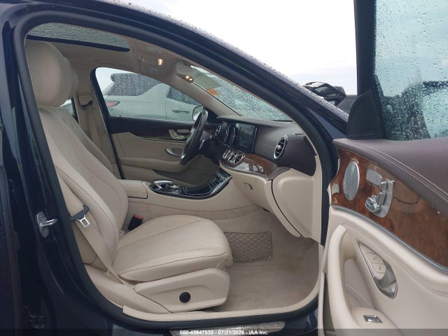 45647530 :رقم المزاد ، WDDZF4KB2JA399412 vin ، 2018 Mercedes-benz E 300 4matic مزاد بيع