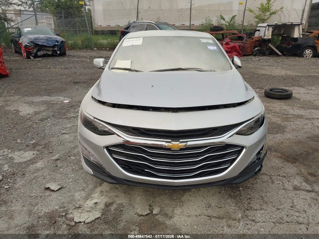 1G1ZD5ST9NF172928 Chevrolet Malibu Fwd Lt