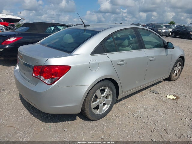 1G1PC5SBXE7400348 Chevrolet Cruze 1lt Auto