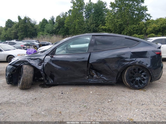 7SAYGDED3SF223481 Tesla Model Y Long Range Dual Motor Rear-wheel Drive