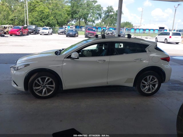 Продаж на аукціоні авто 2017 Infiniti Qx30 Premium, vin: SJKCH5CP3HA028745, номер лоту: 45647582
