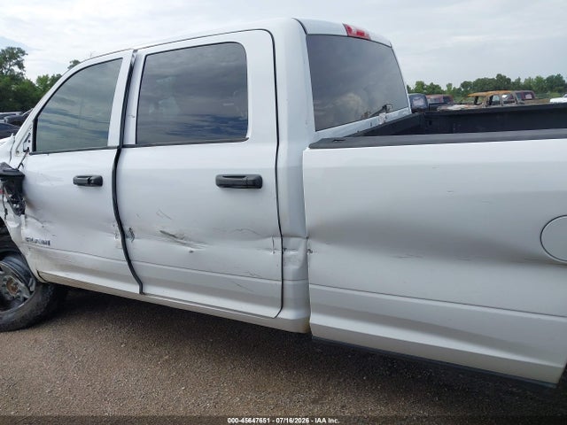 45647651 :رقم المزاد ، 3C6UR5HJ0NG155322 vin ، 2022 Ram 2500 Tradesman  4x4 8' Box مزاد بيع