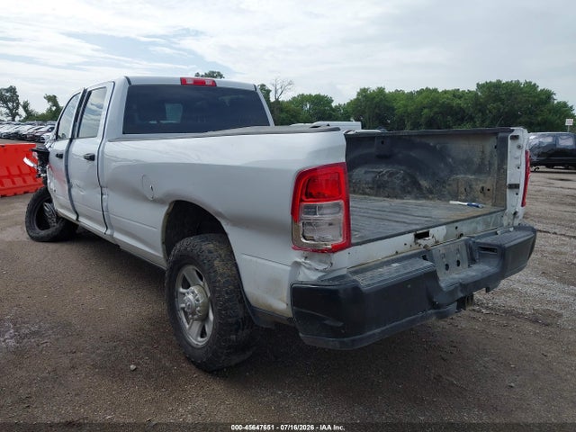 45647651 :رقم المزاد ، 3C6UR5HJ0NG155322 vin ، 2022 Ram 2500 Tradesman  4x4 8' Box مزاد بيع