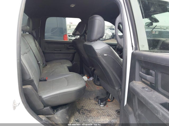 45647651 :رقم المزاد ، 3C6UR5HJ0NG155322 vin ، 2022 Ram 2500 Tradesman  4x4 8' Box مزاد بيع