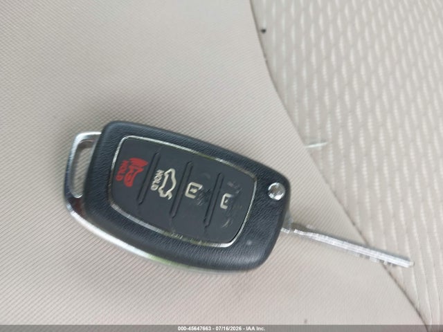 2017 Hyundai Sonata Se მანქანა იყიდება აუქციონზე, vin: 5NPE24AFXHH588224, აუქციონის ნომერი: 45647663