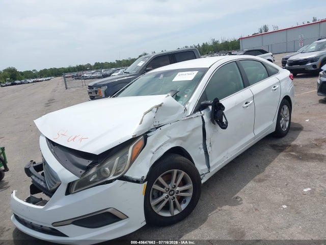 2017 Hyundai Sonata Se მანქანა იყიდება აუქციონზე, vin: 5NPE24AFXHH588224, აუქციონის ნომერი: 45647663