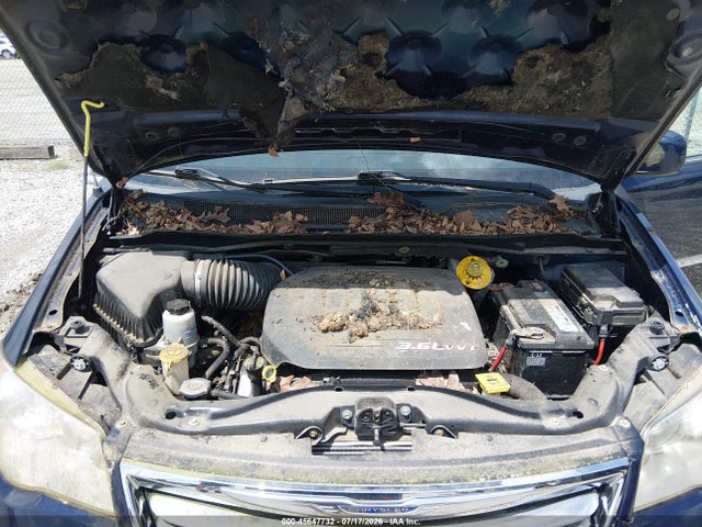 Продажа на аукционе авто 2015 Chrysler Town & Country Touring, vin: 2C4RC1BG0FR545189, номер лота: 45647732