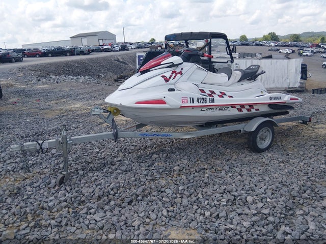 Yamaha Personal Watercraft 2022 YAMA2419C222 Image 2