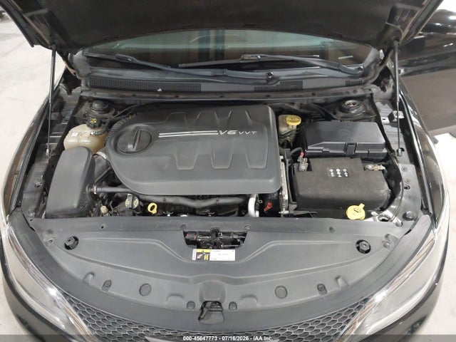 Aukcja sprzedaży 2015 Chrysler 200 C, vin: 1C3CCCCG2FN581094, numer aukcji: 45647773