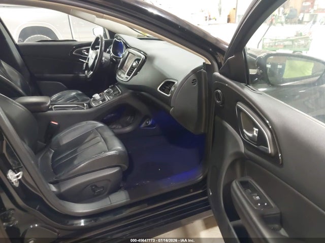 Aukcja sprzedaży 2015 Chrysler 200 C, vin: 1C3CCCCG2FN581094, numer aukcji: 45647773