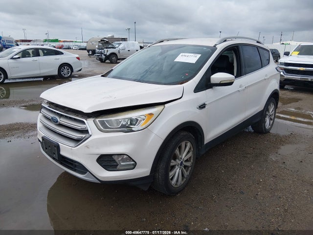 45647775 :رقم المزاد ، 1FMCU0JD8HUD75864 vin ، 2017 Ford Escape Titanium مزاد بيع