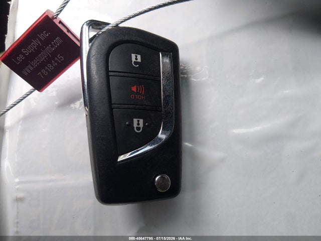 Toyota C-HR XLE 2018 NMTKHMBX3JR046597 Image 11