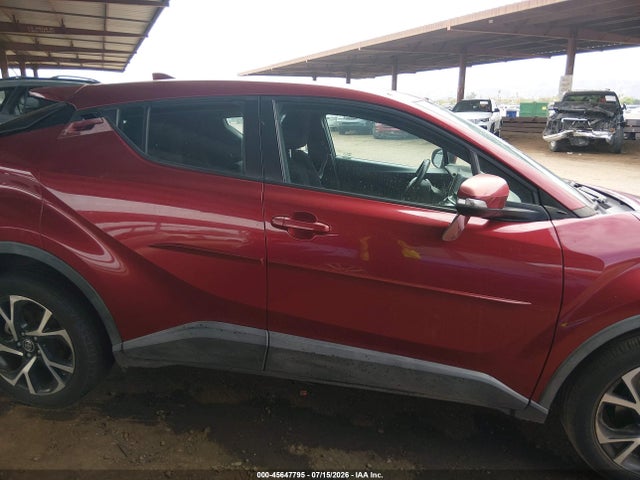 Toyota C-HR XLE 2018 NMTKHMBX3JR046597 Image 13