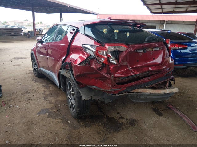 Toyota C-HR XLE 2018 NMTKHMBX3JR046597 Image 3