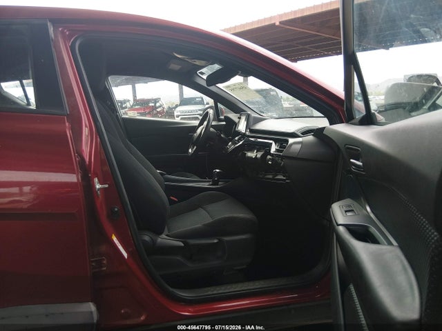 Toyota C-HR XLE 2018 NMTKHMBX3JR046597 Image 5