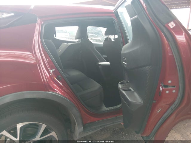 Toyota C-HR XLE 2018 NMTKHMBX3JR046597 Image 8