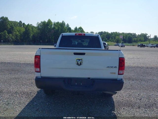 45647814 :رقم المزاد ، 1C6RR7FG9KS661969 vin ، 2019 Ram 1500 Classic Tradesman  4x4 6'4 Box مزاد بيع