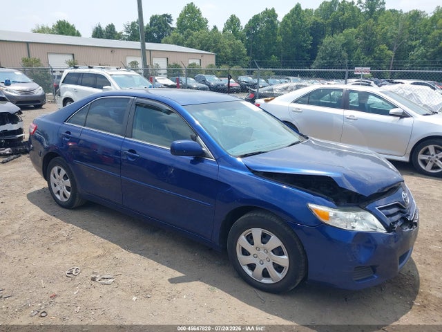 45647820 :رقم المزاد ، 4T4BF3EK9AR011335 vin ، 2010 Toyota Camry مزاد بيع