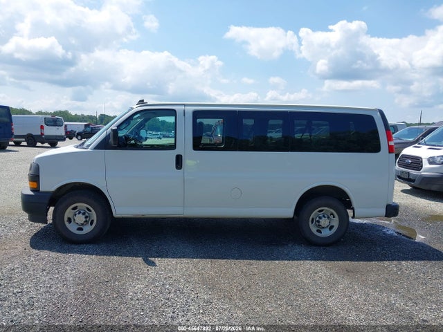 1GAWGEFP1L1233531 Chevrolet Express Passenger Rwd 2500 Regular Wheelbase Ls
