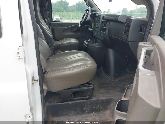 1GAWGEFP1L1233531 Chevrolet Express Passenger Rwd 2500 Regular Wheelbase Ls