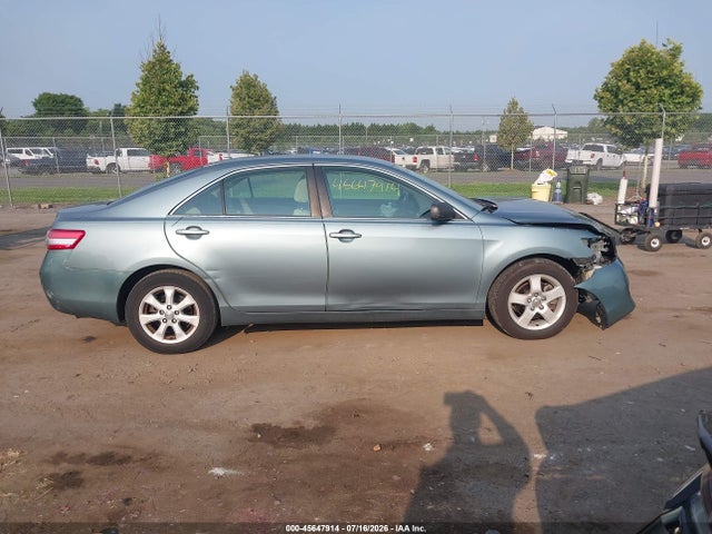 45647914 :رقم المزاد ، 4T1BF3EK4BU593257 vin ، 2011 Toyota Camry Le مزاد بيع