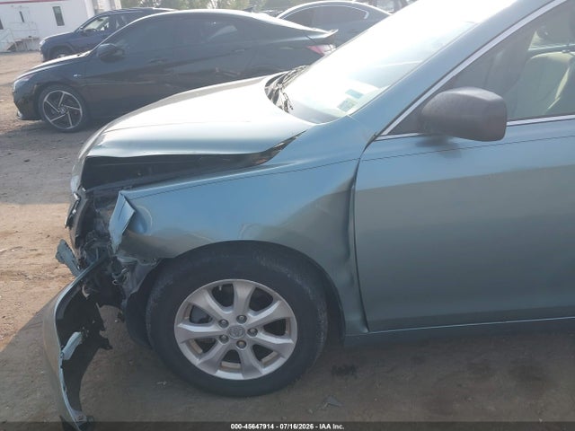 45647914 :رقم المزاد ، 4T1BF3EK4BU593257 vin ، 2011 Toyota Camry Le مزاد بيع