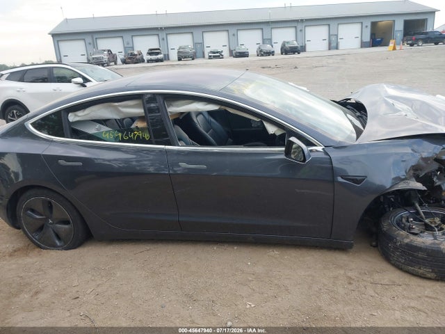 Tesla Model 3 Long Range/performance 2018 5YJ3E1EB6JF119463 Image 11