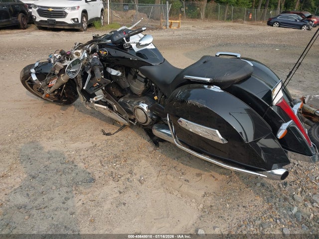 2010 Victory Motorcycles Cross Country მანქანა იყიდება აუქციონზე, vin: 5VPDB36D7A3002739, აუქციონის ნომერი: 45648010
