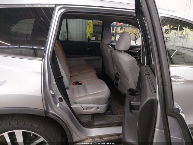 Auction sale of the 2016 Honda Pilot Touring, vin: 5FNYF6H95GB026824, lot number: 45648031